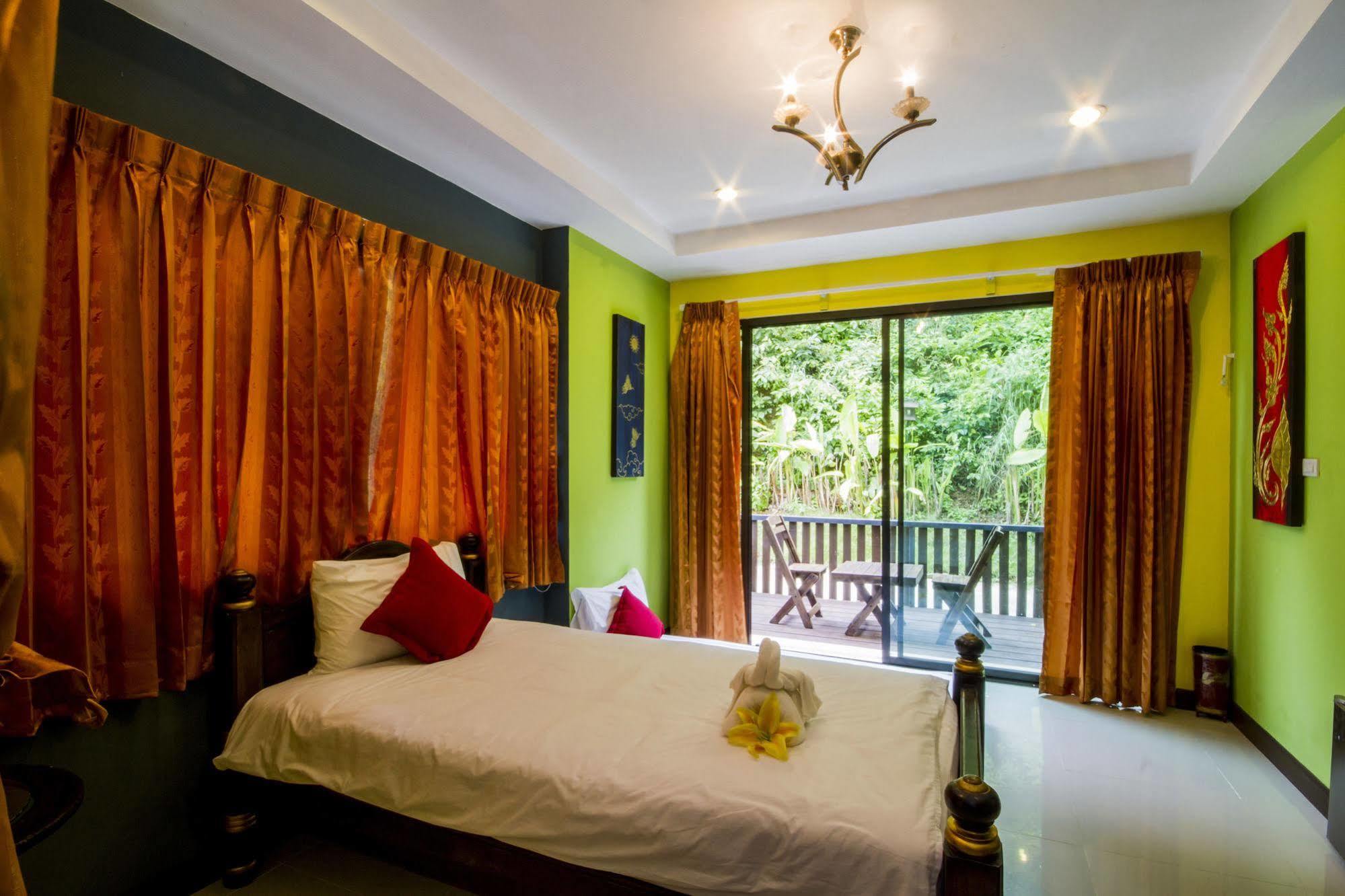 Sky Terrace Lanta Boutique Hotel Koh Lanta Exterior photo